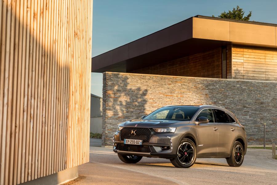  DS 7 Crossback Performance Line (X74) 2017 года  (WW) (фото 1 из 16)